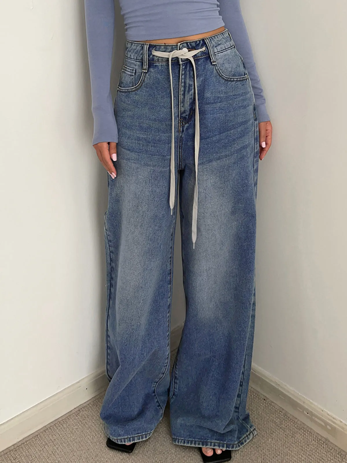 BerryBetty - Buttoned Tied Denim Boyfriend Jeans