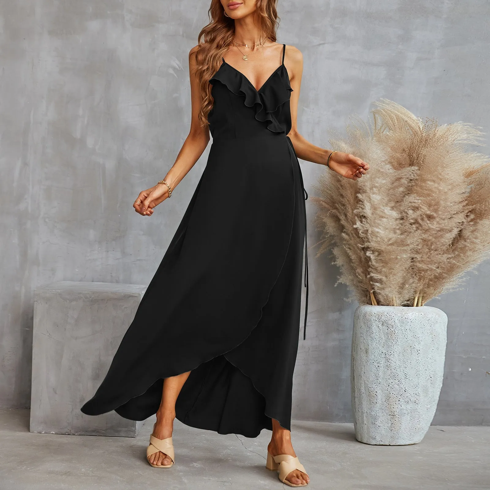 Evanne Pocketed Halter Maxi Dress - Black